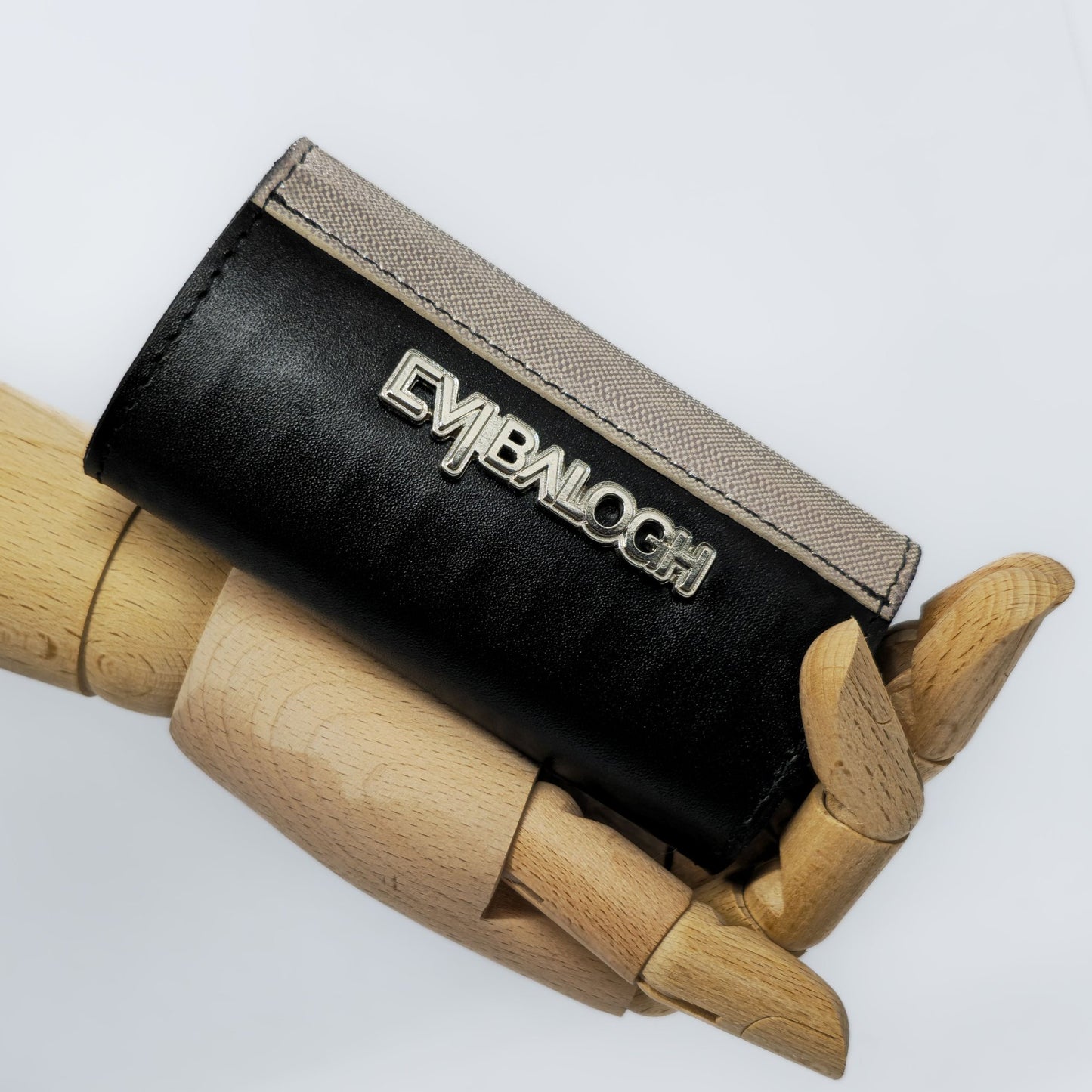 Bőr dupla olló tok, ollótok, egyedi tok, műköröm, tanfolyam, oktatás, géll lakk, műköröm oktatás, technikai tanfolyam, műköröm továbbképzés, bőrtok, bőr tok, egyedi bőr tok, bőr frézer tok, csiszolófejtok, csiszolófej, frézer