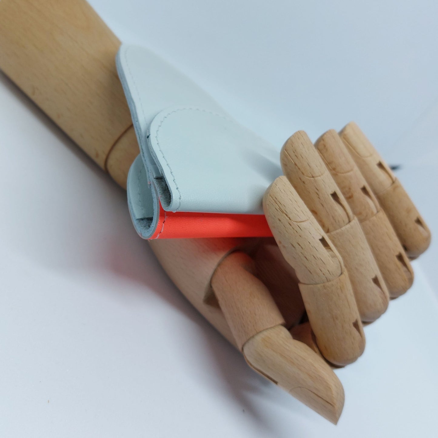 Bőr dupla olló tok, ollótok, egyedi tok, műköröm, tanfolyam, oktatás, gell lakk, műköröm oktatás, technikai tanfolyam, műköröm továbbképzés, bőrtok, bőr tok, egyedi bőr tok, frézer tok, bőr frézer tok