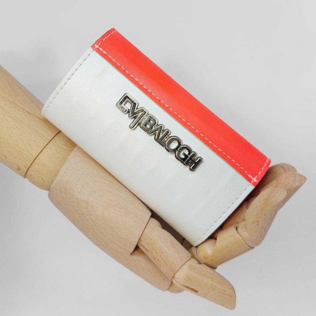 Bőr dupla olló tok, ollótok, egyedi tok, műköröm, tanfolyam, oktatás, géll lakk, műköröm oktatás, technikai tanfolyam, műköröm továbbképzés, bőrtok, bőr tok, egyedi bőr tok, bőr frézer tok, csiszolófejtok, csiszolófej, frézer, oktatás, narancssárga köröm, bőr tok, egyedi tok