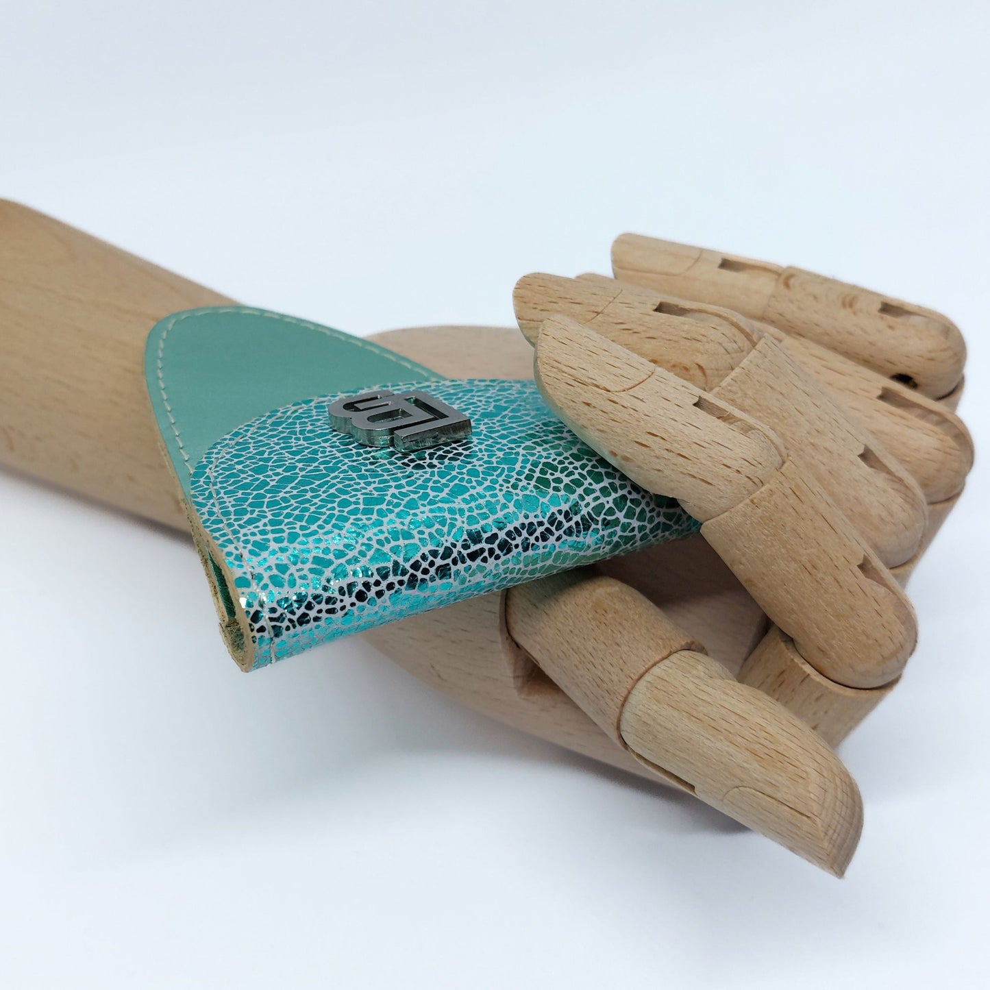 Bőr dupla olló tok, ollótok, egyedi tok, műköröm, tanfolyam, oktatás, gell lakk, műköröm oktatás, technikai tanfolyam, műköröm továbbképzés, bőrtok, bőr tok, egyedi bőr tok, frézer tok, bőr frézer tok