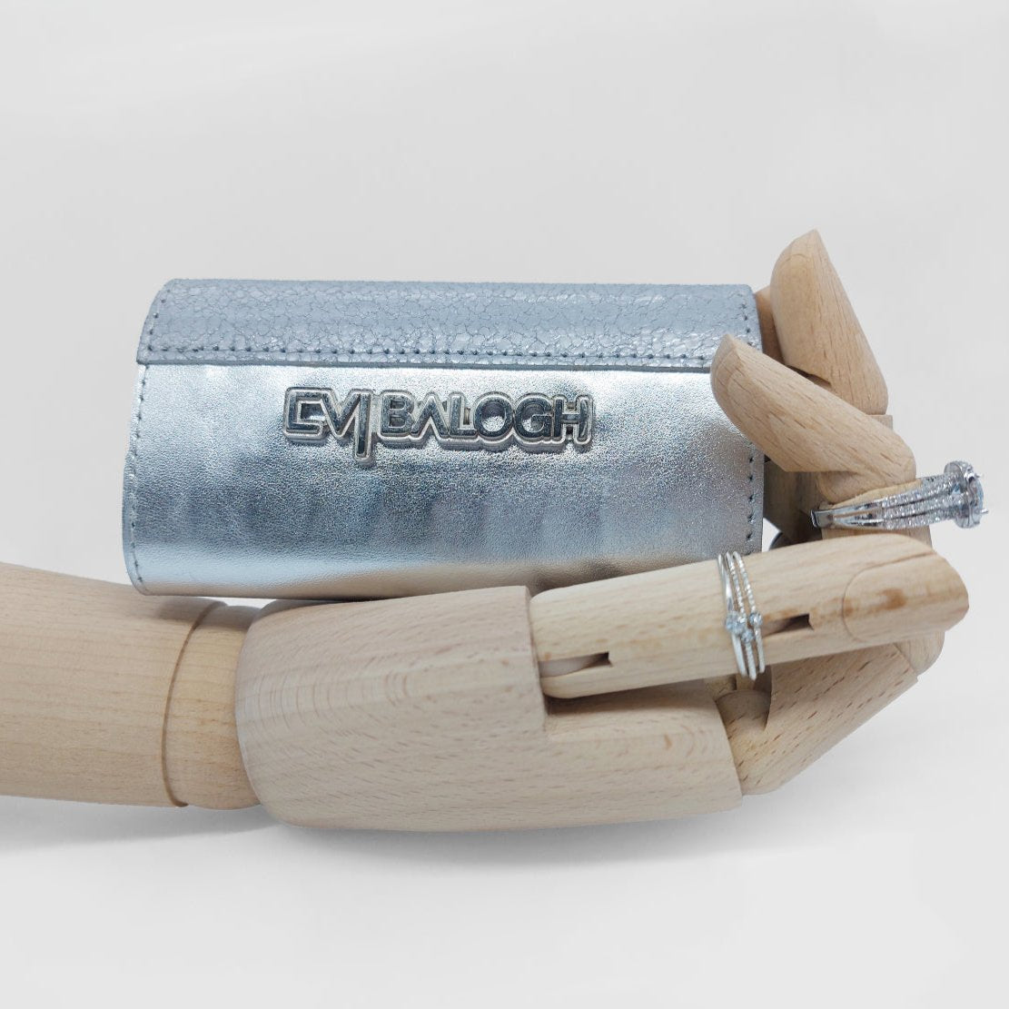 Bőr dupla olló tok, ollótok, egyedi tok, műköröm, tanfolyam, oktatás, géll lakk, műköröm oktatás, technikai tanfolyam, műköröm továbbképzés, bőrtok, bőr tok, egyedi bőr tok, bőr frézer tok, csiszolófejtok, csiszolófej, frézer