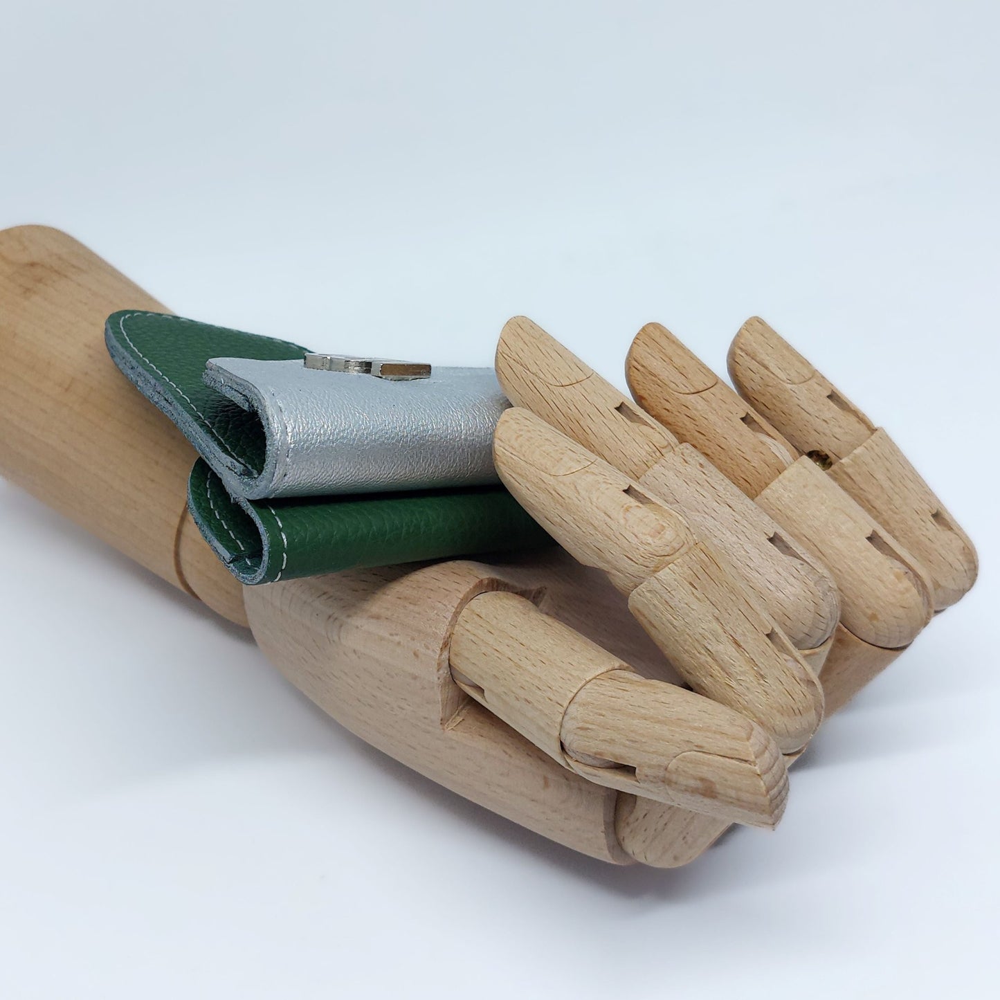 Bőr dupla olló tok, ollótok, egyedi tok, műköröm, tanfolyam, oktatás, gell lakk, műköröm oktatás, technikai tanfolyam, műköröm továbbképzés, bőrtok, bőr tok, egyedi bőr tok, frézer tok, bőr frézer tok