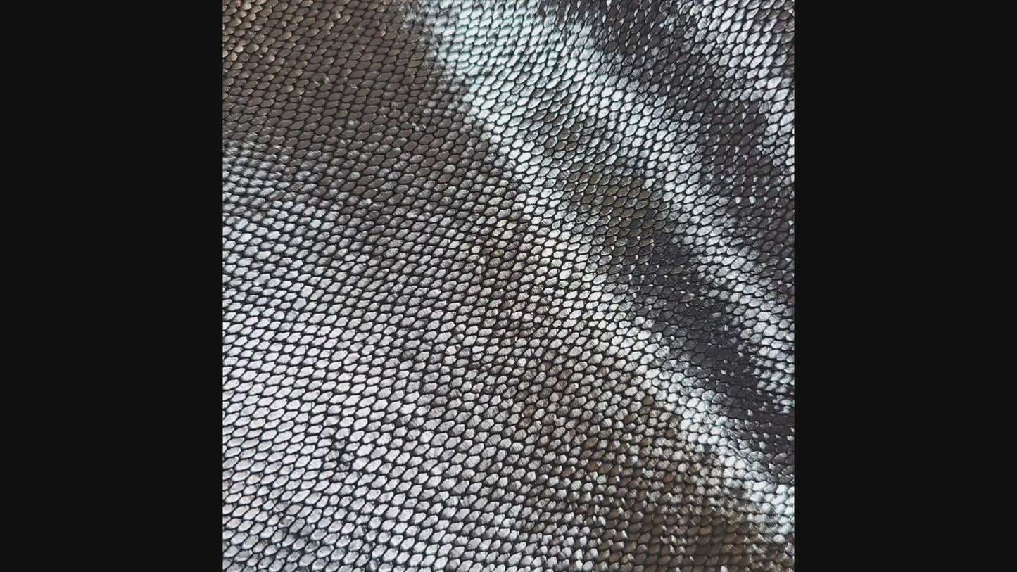 Bőr dupla olló tok, ollótok, egyedi tok, műköröm, tanfolyam, oktatás, gell lakk, műköröm oktatás, technikai tanfolyam, műköröm továbbképzés, bőrtok, bőr tok, egyedi bőr tok, bőr frézer tok, csiszolófejtok, csiszolófej, frézer, fekete bőr, lakk bőr, kígyó bőr, műköröm kellék, manikűr tok